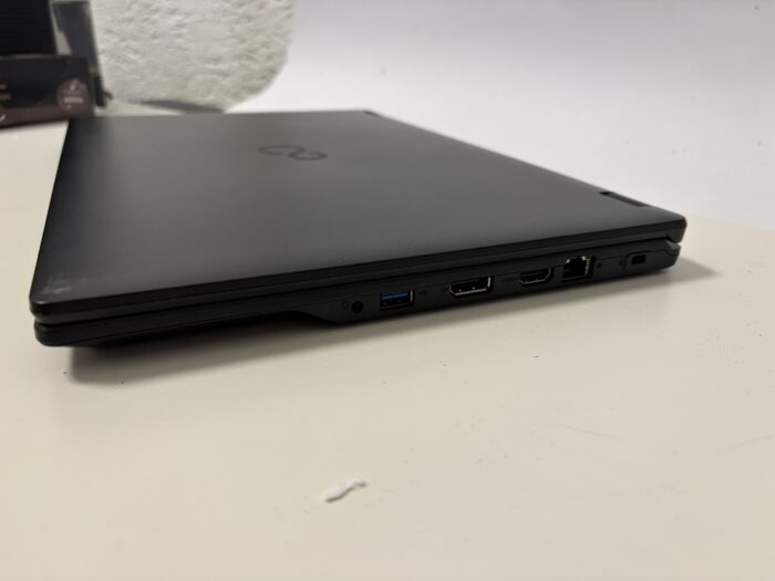 Fujitsu LifeBook E559 i5/16GB/512GB/Win11Pro - Obrázek 6