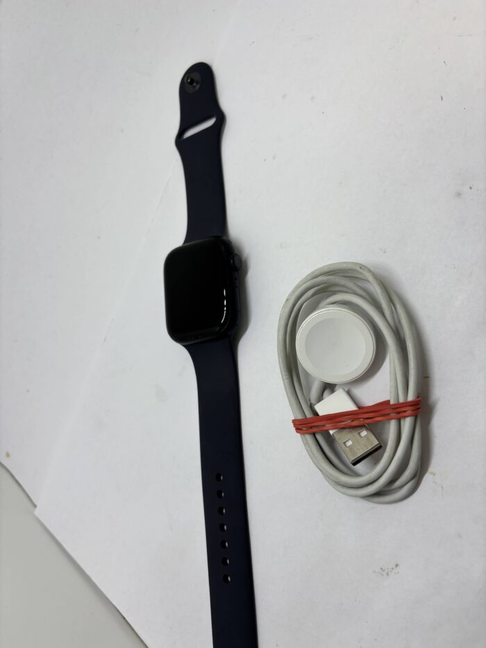 Apple Watch Series 8 45mm - Obrázek 7