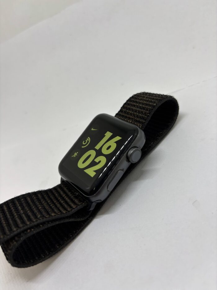 Apple Watch Series 3 42mm - Obrázek 5