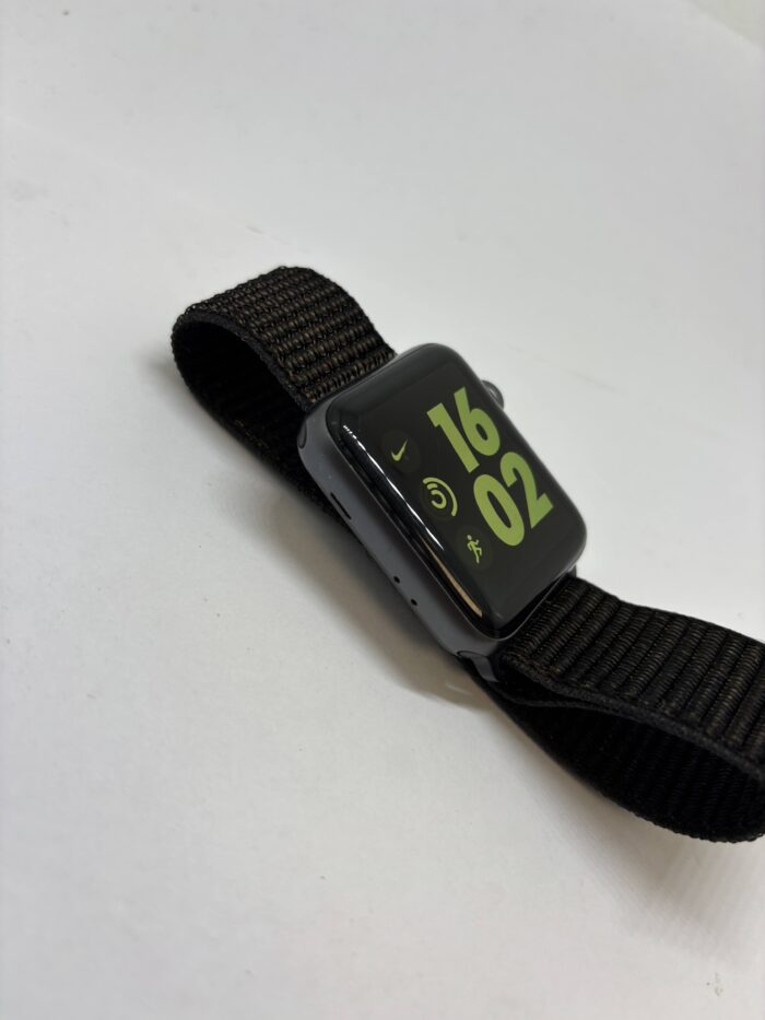 Apple Watch Series 3 42mm - Obrázek 6