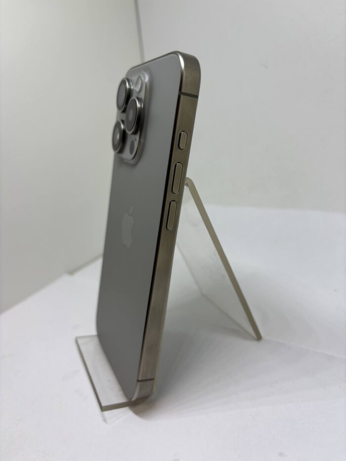 IMG_7897 Apple iPhone 15 Pro 256GB natural titanium eSIM - Obrázek 3