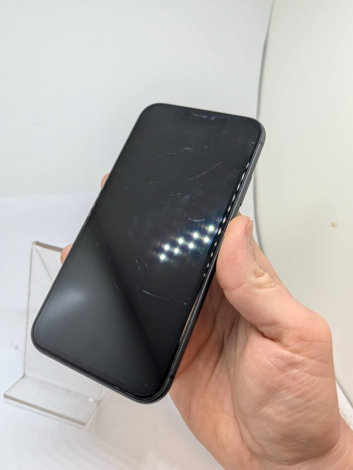 Apple iPhone 11 128GB Black - Obrázek 7