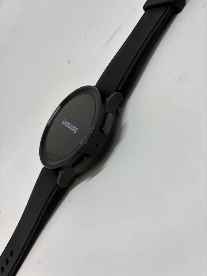 Samsung Galaxy Watch5 Pro 45mm LTE - Obrázek 6