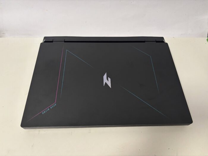 Acer Nitro 17 Obsidian Black - Obrázek 4