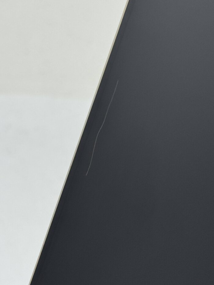 Apple iPhone 16 Pro 256GB Desert titanium eSIM - Obrázek 8